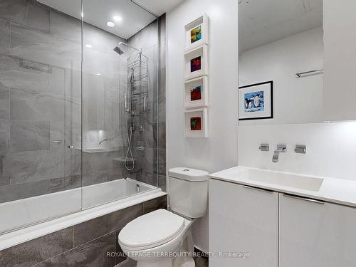 2505-16 Bonnycastle St, Toronto, ON - Indoor Photo Showing Bathroom