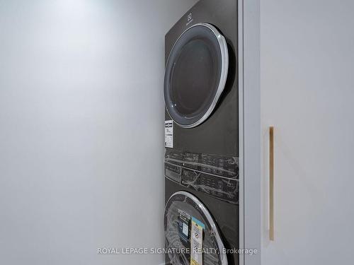 1405-65 Huntingdale Blvd, Toronto, ON - Indoor Photo Showing Laundry Room