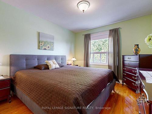 454 Glen Park Ave, Toronto, ON - Indoor Photo Showing Bedroom