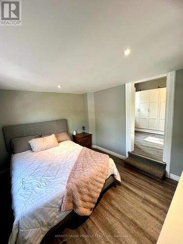 33 Albert Street N, Kawartha Lakes (Lindsay), ON - Indoor Photo Showing Bedroom