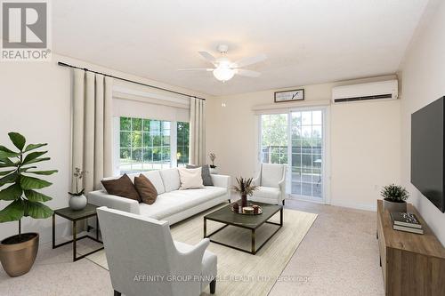 192 Kennedy Bay Road, Kawartha Lakes (Dunsford), ON - Indoor Photo Showing Living Room