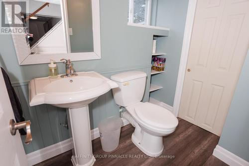 192 Kennedy Bay Road, Kawartha Lakes (Dunsford), ON - Indoor Photo Showing Bathroom