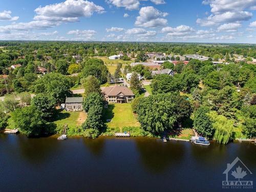 5591 Manotick Main Street, Manotick, ON 