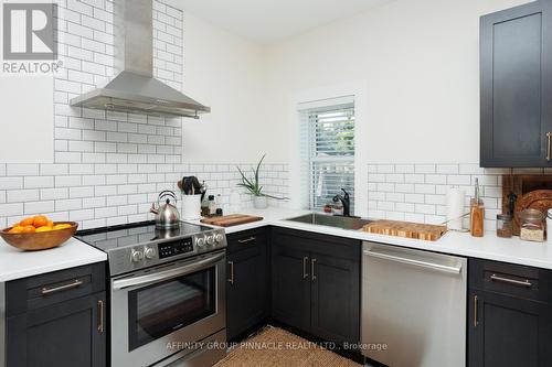 845 Sherburne Street, Peterborough (Otonabee), ON - Indoor Photo Showing Kitchen