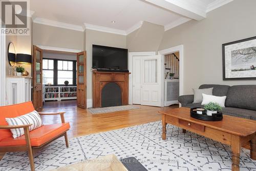 18 Elgin Street, Kawartha Lakes (Lindsay), ON - Indoor Photo Showing Living Room With Fireplace