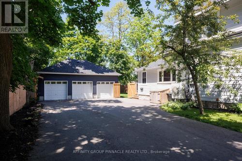 18 Elgin Street, Kawartha Lakes (Lindsay), ON - Outdoor