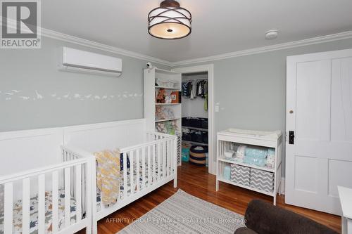 18 Elgin Street, Kawartha Lakes (Lindsay), ON - Indoor Photo Showing Bedroom