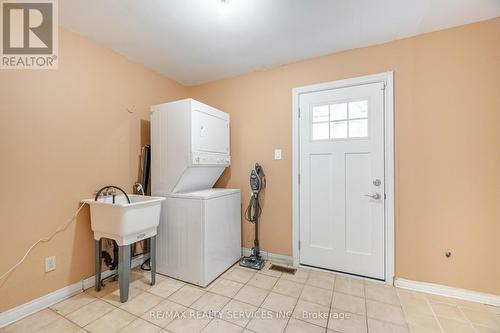 11752 Sheppard Avenue E, Toronto, ON - Indoor Photo Showing Laundry Room