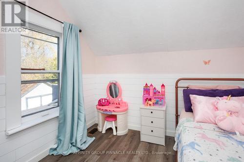 38 St Patrick Street, Kawartha Lakes (Lindsay), ON - Indoor Photo Showing Bedroom