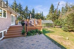 Back patio and view of composite deck - 