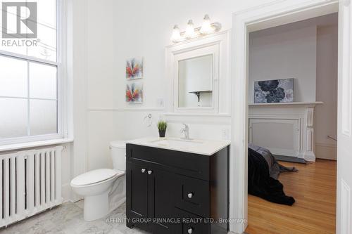 12 Russell Street E, Kawartha Lakes (Lindsay), ON - Indoor Photo Showing Bathroom