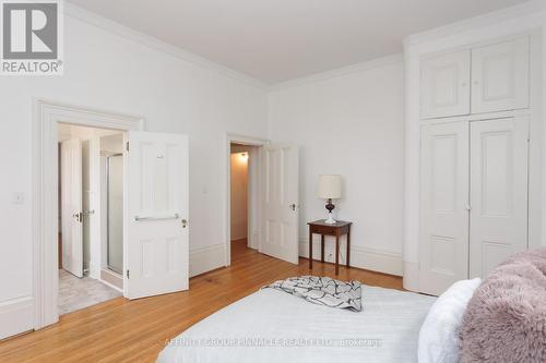 12 Russell Street E, Kawartha Lakes (Lindsay), ON - Indoor Photo Showing Bedroom