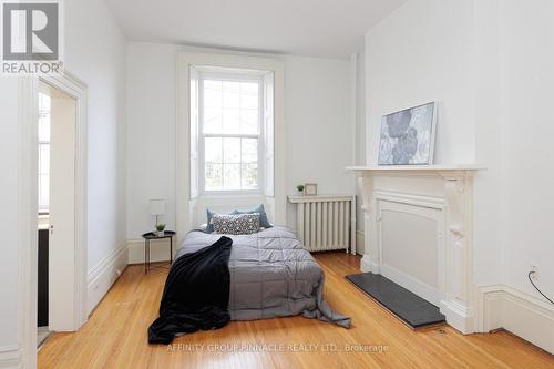 12 Russell Street E, Kawartha Lakes (Lindsay), ON - Indoor Photo Showing Bedroom