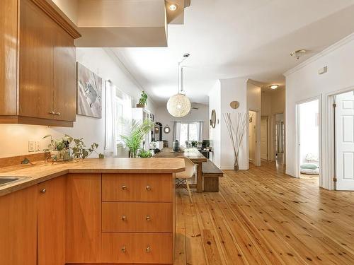 Vue d'ensemble - 71 Rue Alarie, Val-David, QC - Indoor Photo Showing Kitchen