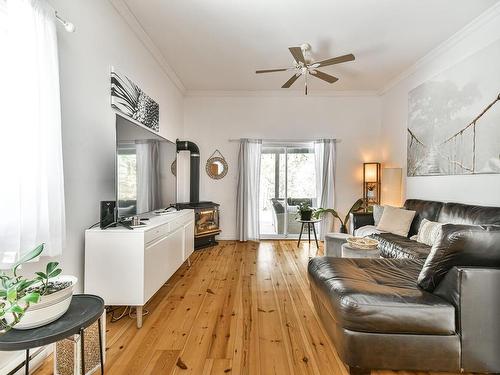 Salon - 71 Rue Alarie, Val-David, QC - Indoor Photo Showing Living Room