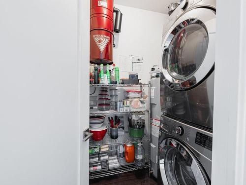 Laundry room - 809-4001 Rue Elsa-Triolet, Laval (Chomedey), QC - Indoor Photo Showing Laundry Room