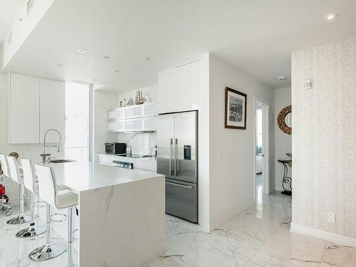 Kitchen - 809-4001 Rue Elsa-Triolet, Laval (Chomedey), QC - Indoor Photo Showing Kitchen