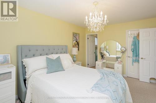 1 Lindway Place, Kawartha Lakes (Lindsay), ON - Indoor Photo Showing Bedroom