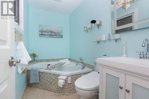 1 Lindway Place, Kawartha Lakes (Lindsay), ON - Indoor Photo Showing Bathroom