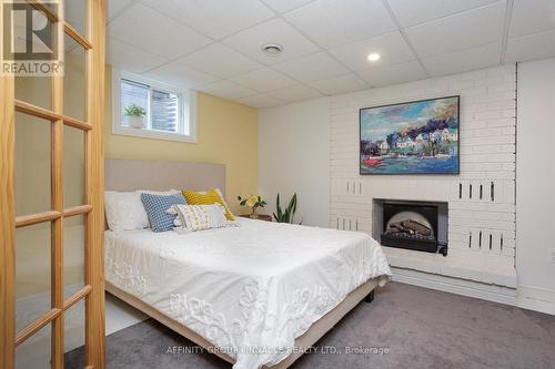 1 Lindway Place, Kawartha Lakes (Lindsay), ON - Indoor Photo Showing Bedroom