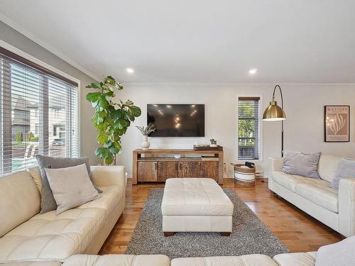 Living room - 2748 Rue Des Abeilles, Laval (Auteuil), QC - Indoor Photo Showing Living Room