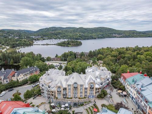 Overall view - 425-100 Ch. De Kandahar, Mont-Tremblant, QC - Outdoor With Body Of Water With View