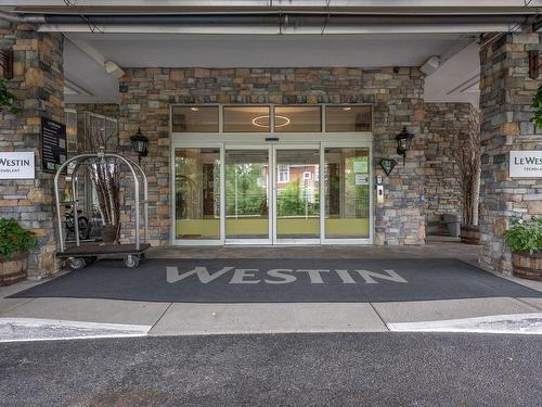 Exterior entrance - 425-100 Ch. De Kandahar, Mont-Tremblant, QC - Outdoor