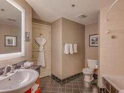 Ensuite bathroom - 