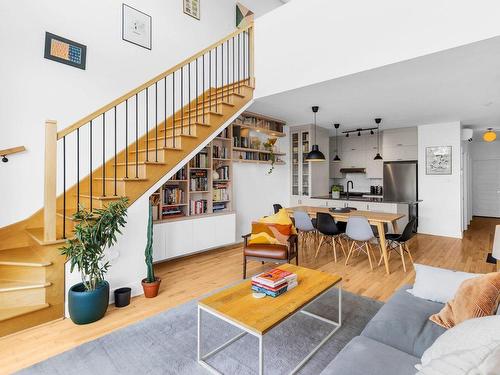 Salon - 301-200 Rue De Castelnau O., Montréal (Villeray/Saint-Michel/Parc-Extension), QC - Indoor Photo Showing Living Room