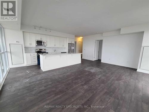 1104 - 550 North Service Road, Grimsby, ON - Indoor Photo Showing Kitchen