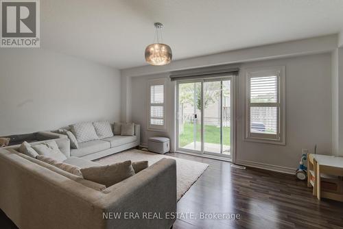 34 Arlington Crescent, Guelph (Pine Ridge), ON - Indoor Photo Showing Living Room