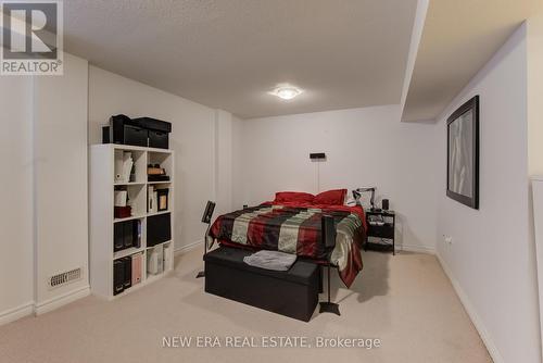 34 Arlington Crescent, Guelph (Pine Ridge), ON - Indoor Photo Showing Bedroom