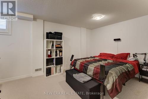 34 Arlington Crescent, Guelph (Pine Ridge), ON - Indoor Photo Showing Bedroom