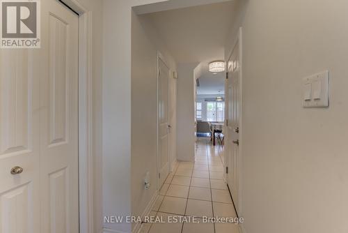 34 Arlington Crescent, Guelph (Pine Ridge), ON - Indoor Photo Showing Other Room