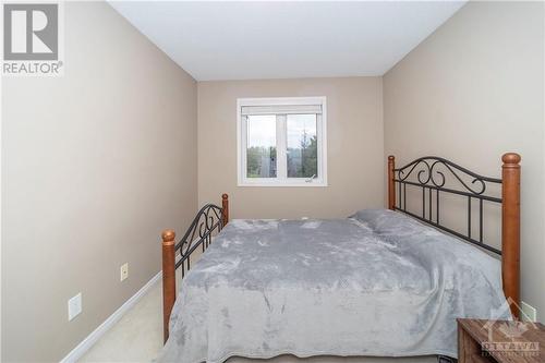 386 Galston Private, Ottawa, ON - Indoor Photo Showing Bedroom