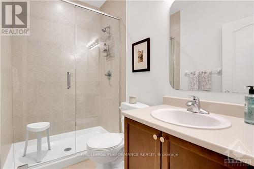 193 Shepody Circle, Ottawa, ON - Indoor Photo Showing Bathroom