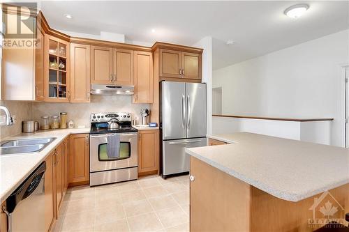 193 Shepody Crescent, Ottawa, ON - Indoor Photo Showing Kitchen With Double Sink With Upgraded Kitchen