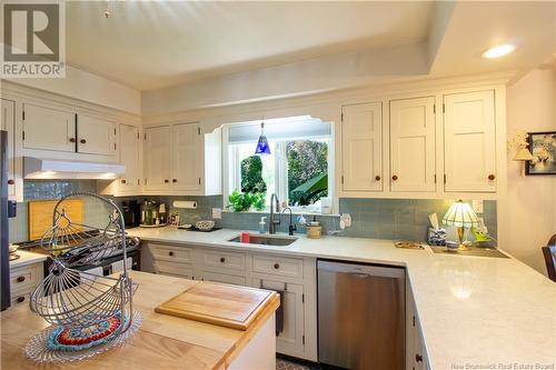 600 Darlings Island Road, Darlings Island, NB - Indoor Photo Showing Kitchen