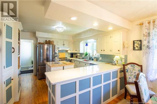 600 Darlings Island Road, Darlings Island, NB - Indoor Photo Showing Kitchen With Double Sink