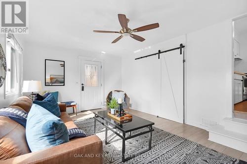 13 Lockyer Street, London, ON - Indoor Photo Showing Living Room