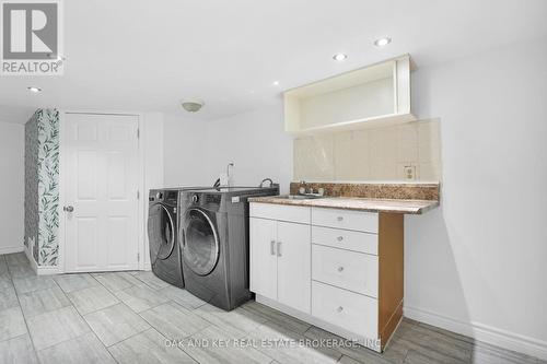 13 Lockyer Street, London, ON - Indoor Photo Showing Laundry Room