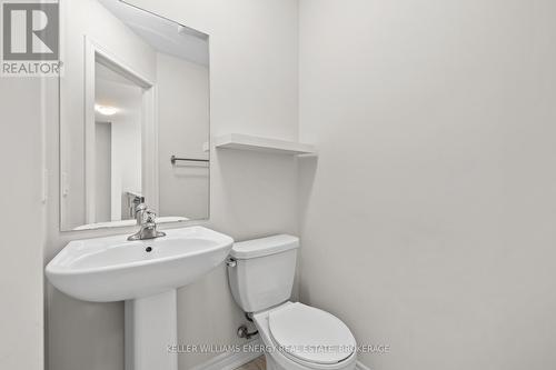 111 - 77 Diana Avenue, Brantford, ON - Indoor Photo Showing Bathroom