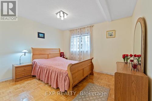 88 Michelle Drive, Vaughan (East Woodbridge), ON - Indoor Photo Showing Bedroom