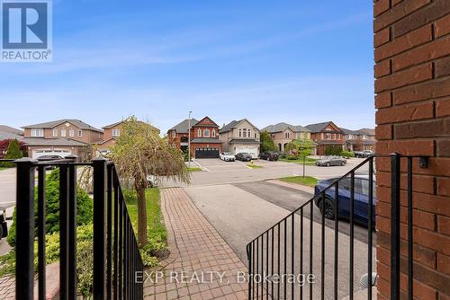 88 Michelle Drive, Vaughan (East Woodbridge), ON - Outdoor