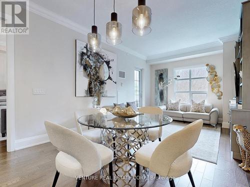 205 - 9909 Pine Valley Drive, Vaughan (Vellore Village), ON - Indoor Photo Showing Dining Room