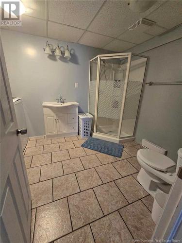 48 Acadia Crescent, Hampton, NB - Indoor Photo Showing Bathroom