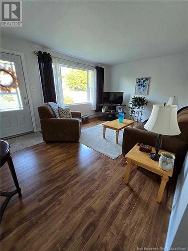 48 Acadia Crescent, Hampton, NB - Indoor Photo Showing Living Room