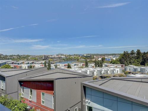 312-767 Tyee Rd, Victoria, BC - Outdoor With View