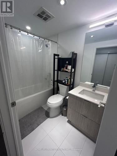 2509 - 395 Bloor Street, Toronto, ON - Indoor Photo Showing Bathroom