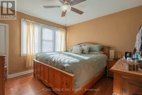 293 Linwell Road, St. Catharines (442 - Vine/Linwell), ON - Indoor Photo Showing Bedroom